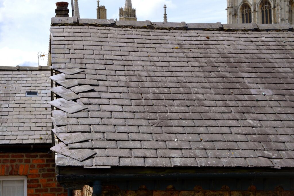 fix my roof in Wokingham